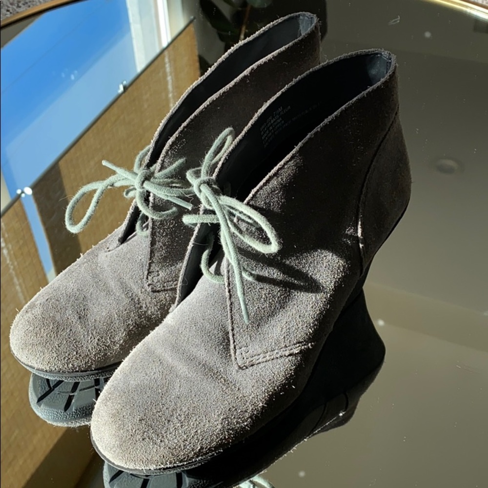 Women’s suede booties